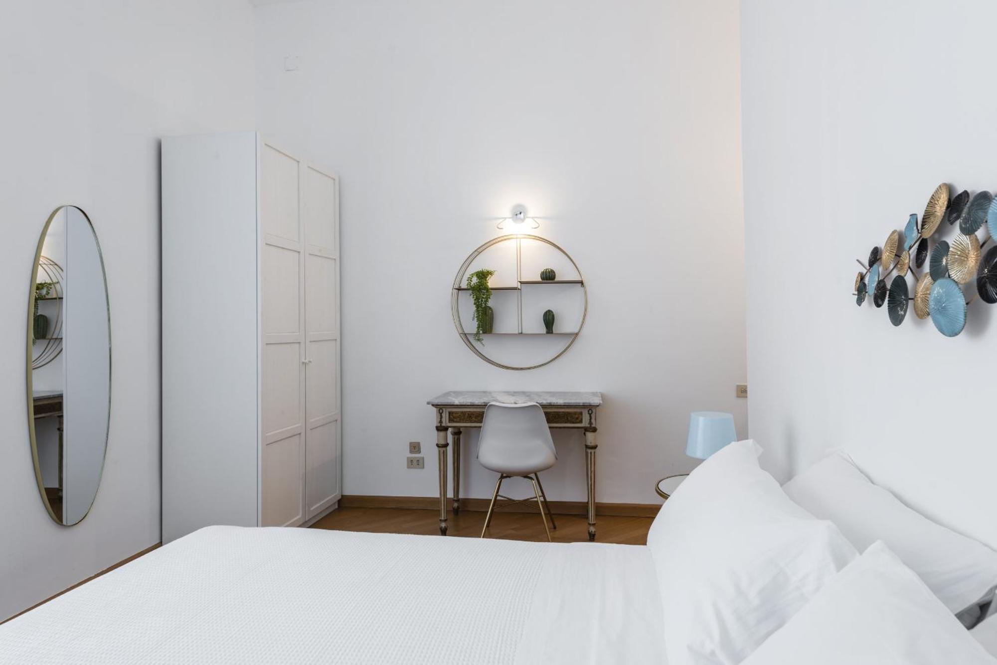 Agata Apartment With Balcony By Wonderful Italy CTA Exteriör bild