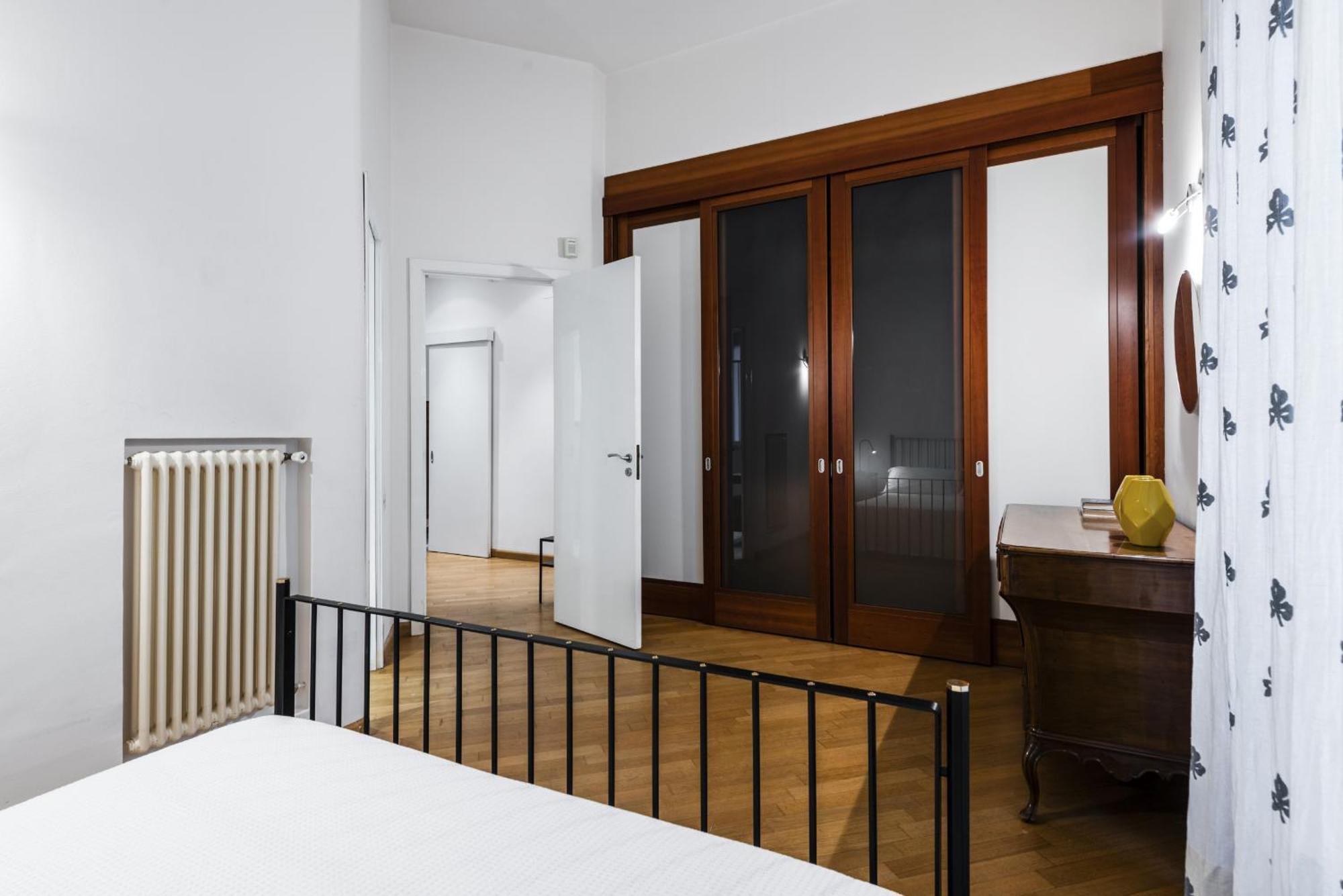 Agata Apartment With Balcony By Wonderful Italy CTA Exteriör bild